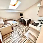 & Luxe ホテル 4*