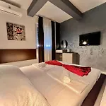 ホテル & Luxe 4*