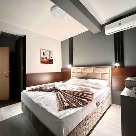 & Luxe Hotel 4*