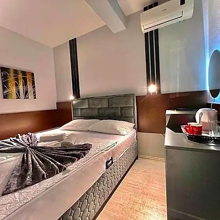 & Luxe Hotell Mostar