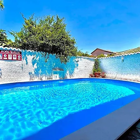 & Luxe Mostar